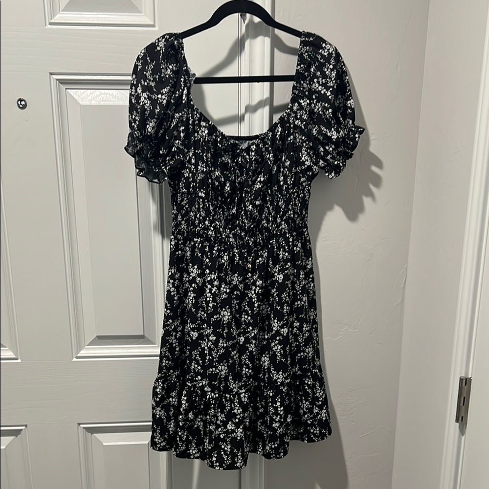 Amazon Black and White Ruffled Puff Sleeve Mini Sundress